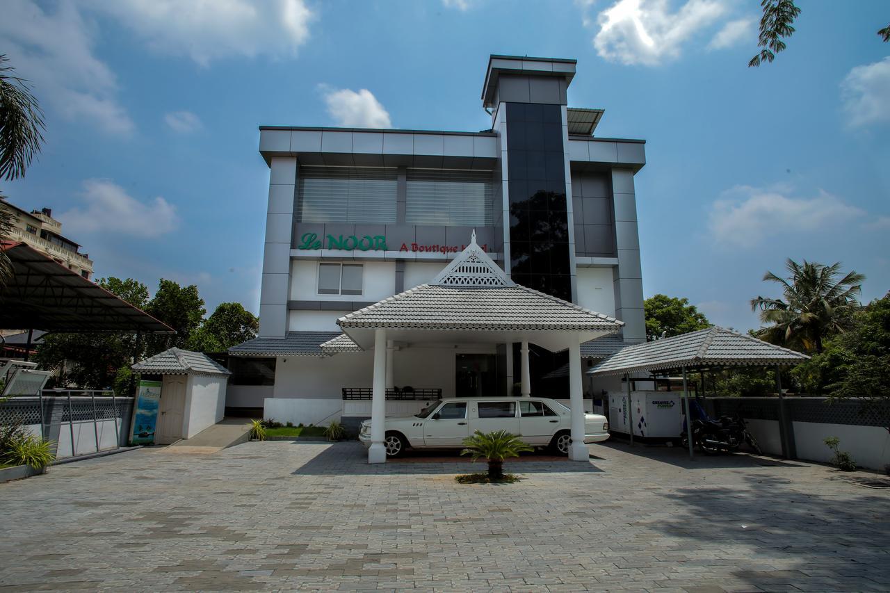 Le Noor Hotel Kochi Luaran gambar