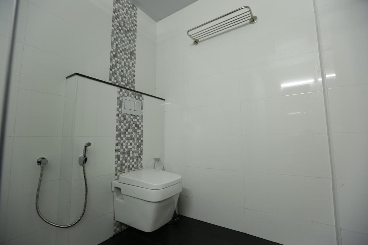 Le Noor Hotel Kochi Luaran gambar